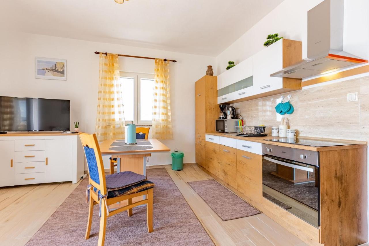 Mare-More Studio W Balcony And Beach Front And View Zadar Extérieur photo