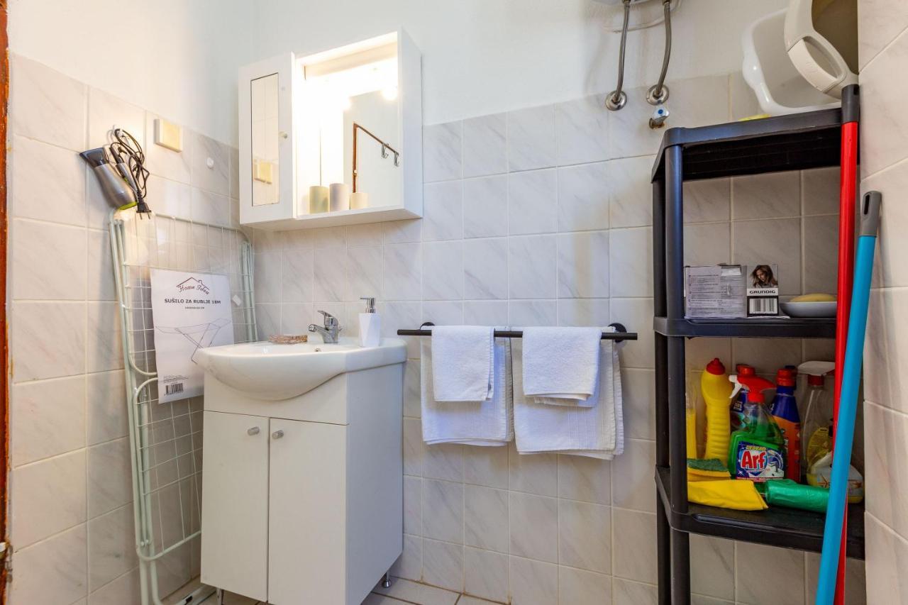 Mare-More Studio W Balcony And Beach Front And View Zadar Extérieur photo